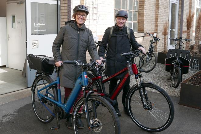 Achetez 2 vélos électriques chez Velo Wintethur – R&M und IBEX