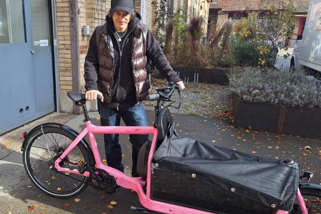 Miss Bullitt / E-Bullitt / E-Cargobike pink / Kaufen bei Velo Winterthur